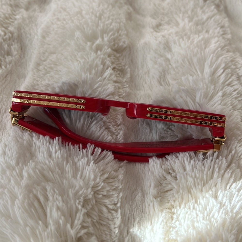 louis vuitton sunglasses - Picture 2 of 3